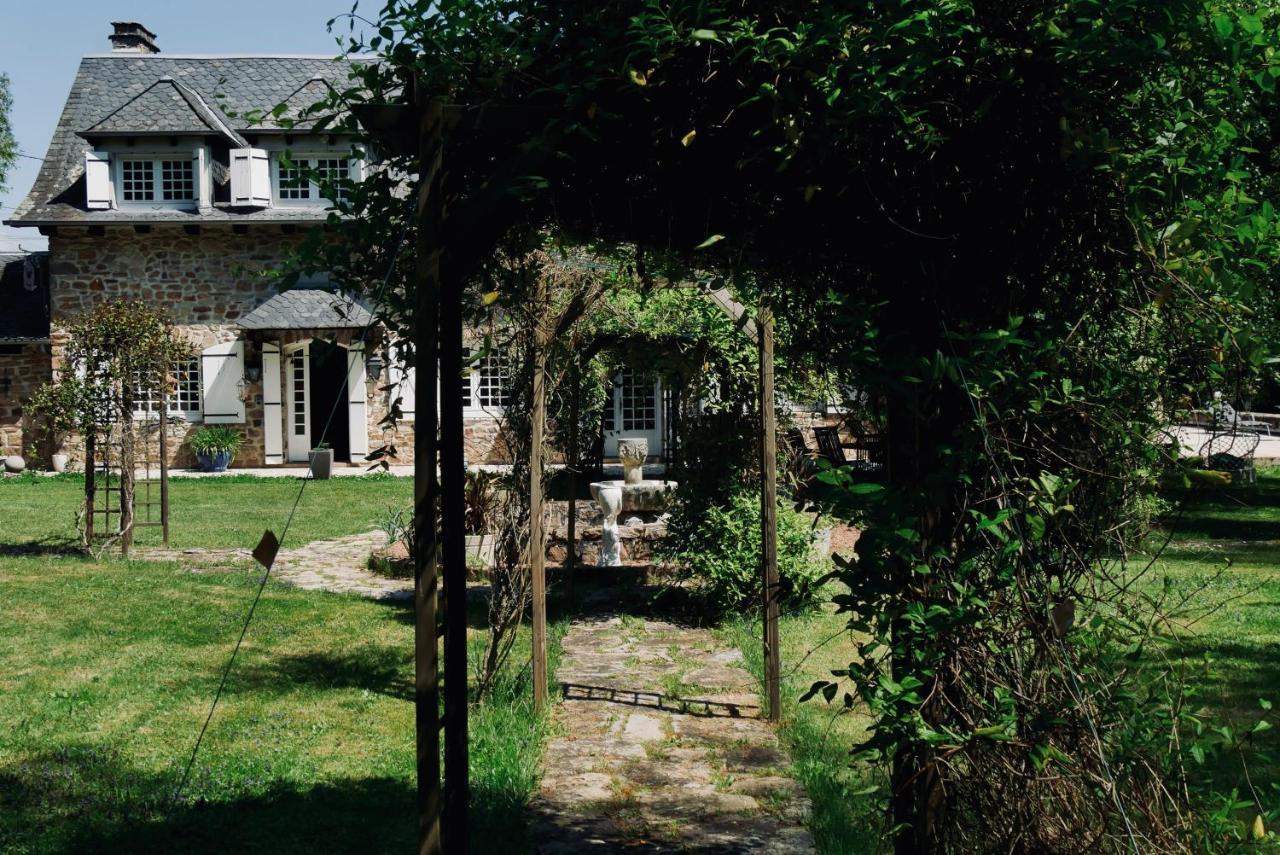 Manoir De Chantemerle Sainte-Fortunade Exterior foto
